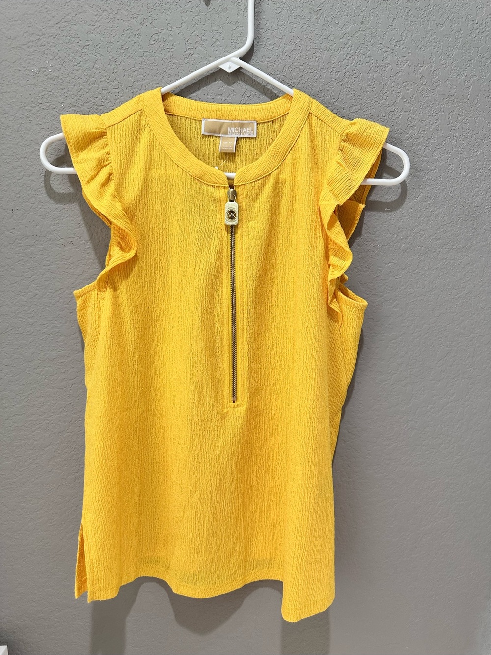 MICHAEL Michael Kors Yellow Ruffle-Sleeve Zip Front Tank